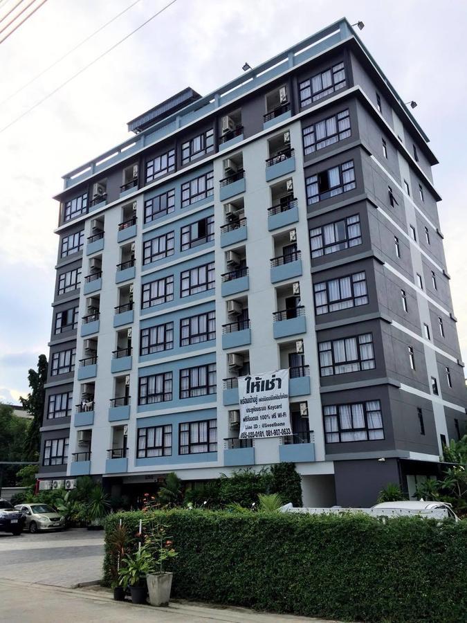 Live At Home Sukhumvit 105 Бангкок Екстер'єр фото